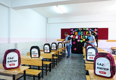 Kırtasiye, çanta ve okul elbisesi desteği için protokol imzalandı