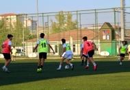 Genç yetenekler, geleceğin yıldız futbolcusu olmak için ter döktü