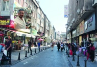 Dükkan sahipleri iş yerlerimize ortak