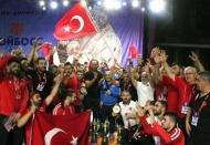 İşitme engelli milli güreşçiler dünya şampiyonu