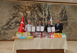 YKS ve LGS’ye hazırlanan öğrencilere kaynak kitap desteği verilecek