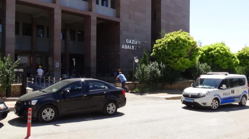 FETÖ’den yargılanan 4 kişiye hapis cezası