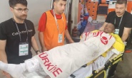 Kırık şüphesiyle hastaneye kaldırıldı