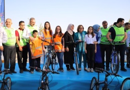 “Arabasız gün”de bisiklet ve scotter sürüşü ve yürüyüş yapıldı