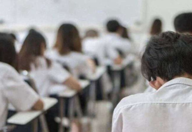 Türkçe ortalaması 70 olmayan geçemeyecek