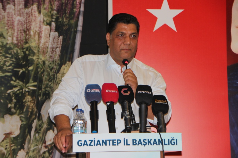 Reis Reisoğlu, 4 oy farkla CHP İl Başkanı oldu