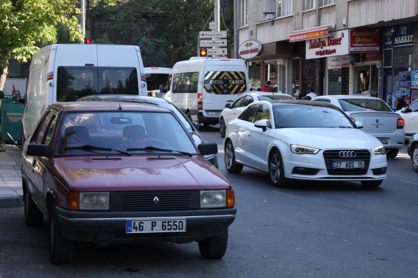 Trafiğe kayıtlı araç sayısı artıyor
