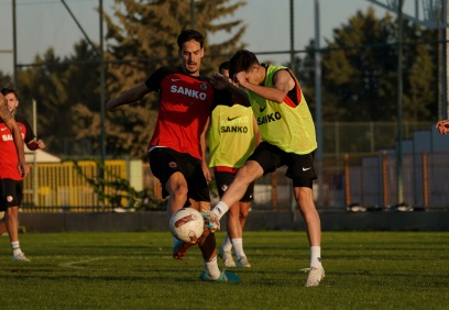 Samsunspor hazırlıkları, galibiyet morali ile başladı