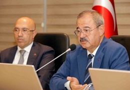 Tasarrufu ülke olarak öğrenmek zorundayız