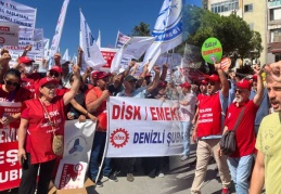 En düşük emekli aylığı en az asgari ücret seviyesine yükseltilmeli