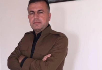 Akaryakıt yüklü kamyon devrildi, sürücüsü öldü