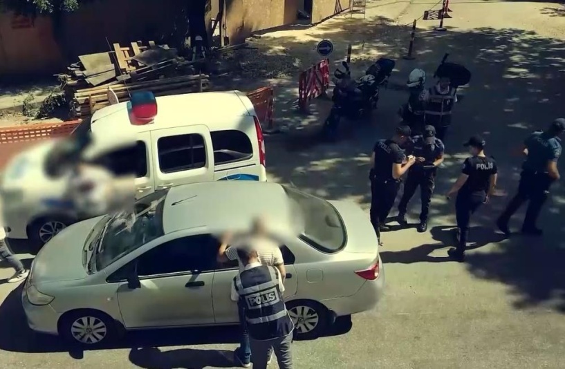 2 bin 54 şahıs ve 153 araç kontrol edildi
