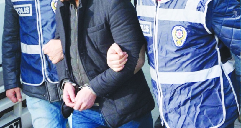 744 ruhsatsız tabanca ele geçirildi, 928 kişi gözaltına alındı