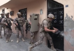 Eylül ayında düzenlenen operasyonlarda uyuşturucudan 200 kişi tutuklandı