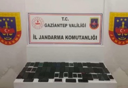 Jandarma 1 milyonluk kaçak cep telefonu ele geçirdi