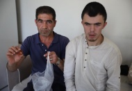 Sucuğun içinden demir parçası çıktı