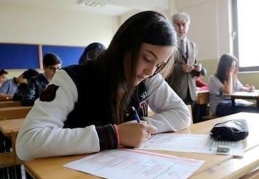 Bazı özel okullar, 25 bin liraya lise diploması veriyor