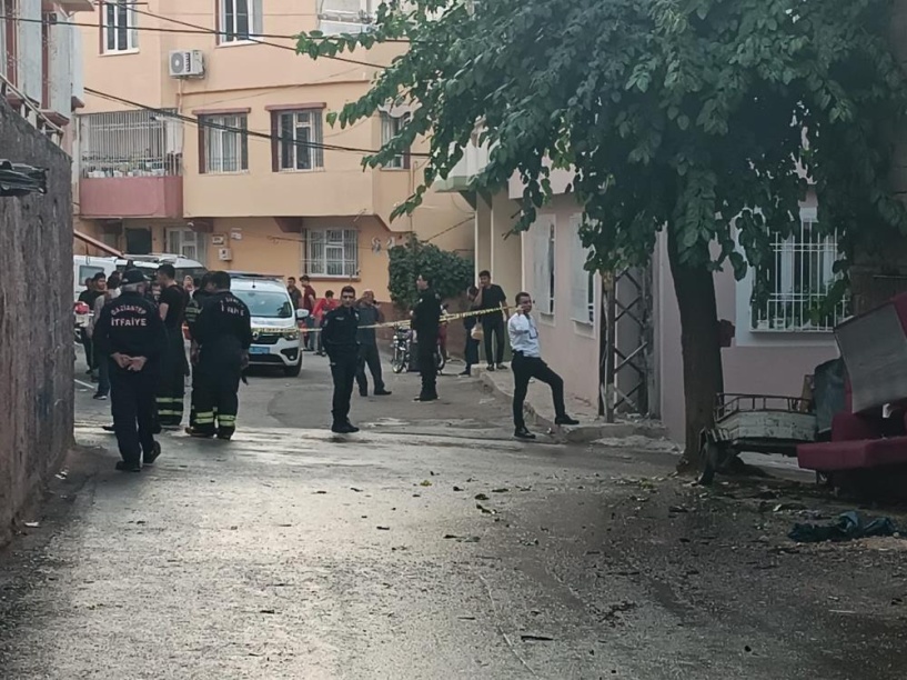 Uyuşturucu bağımlısı dehşet saçtı