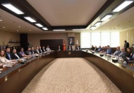 Depremi yaşamış bir kent olarak bölgesel, genel ve küresel sıkıntılarımız var
