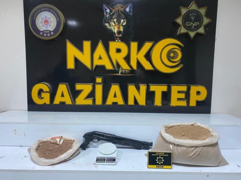 22 kilo eroin ele geçirildi, 3 şahıs tutuklandı