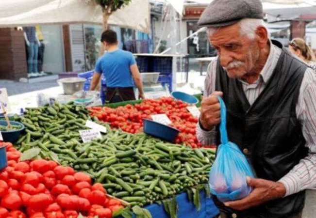 Sağlıklı ve dengeli beslenmenin günlük maliyeti 420 lirayı buldu