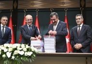 2024 bütçesinde vergi yükü ağırlaştı