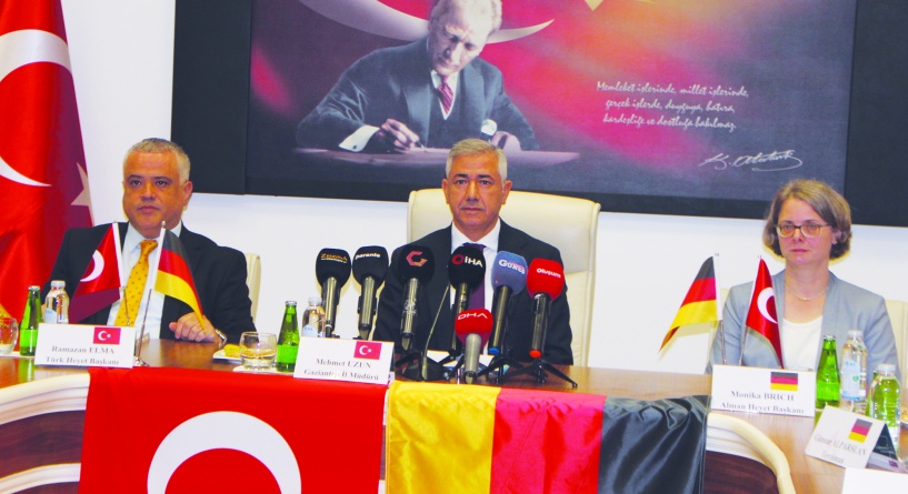 Sosyal güvenlik, kişileri risklere karşı güvence altına alan bir sistem