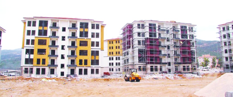 Konut satışları yıllık bazda arttı, aylık bazda azaldı