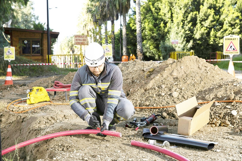 Gaziantep’te  2 bin 108 yeni aydınlatma armatürünün montajı tamamlandı