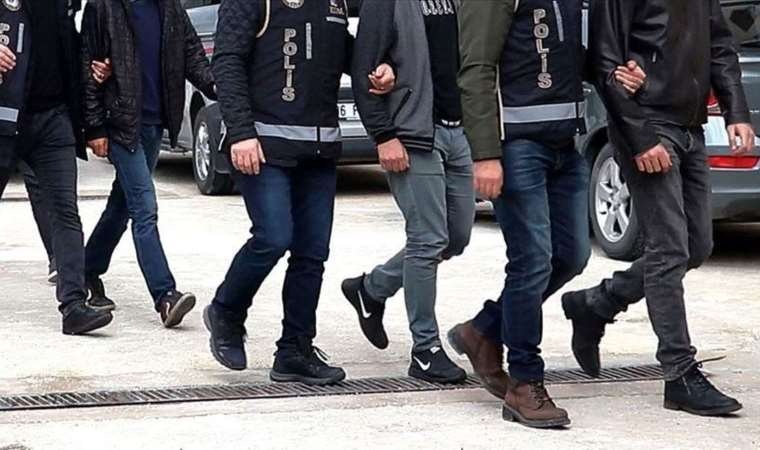 77 ilde FETÖ üyelerine 'Kıskaç' operasyonu yapıldı, 611 gözaltı var