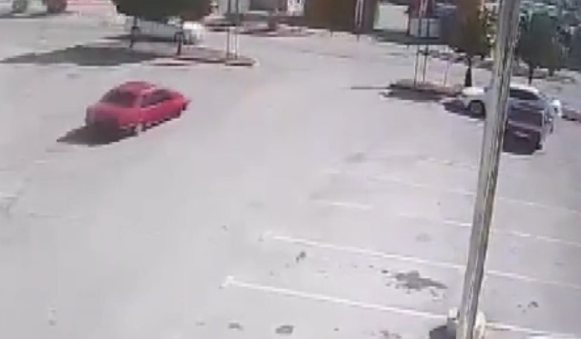Drift atma hastalığı ile baş edilemiyor, 2 araç 40 bin lira ceza yedi