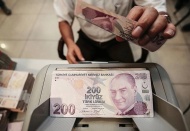 Yüksek enflasyon parayı pula çevirdi