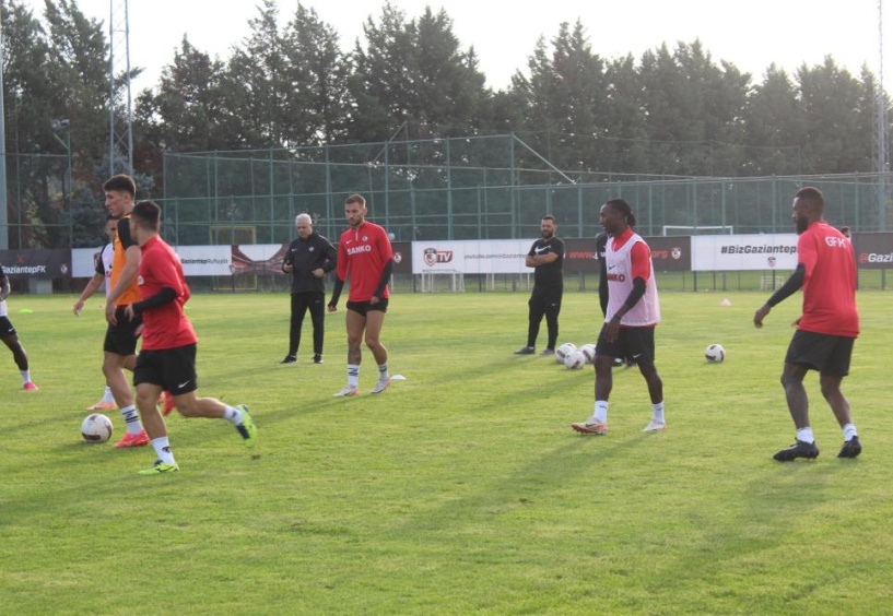 Gaziantep FK’ya ceza yağdı