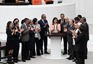 Meclis'te  “küfürcü” Celal Adın için protesto