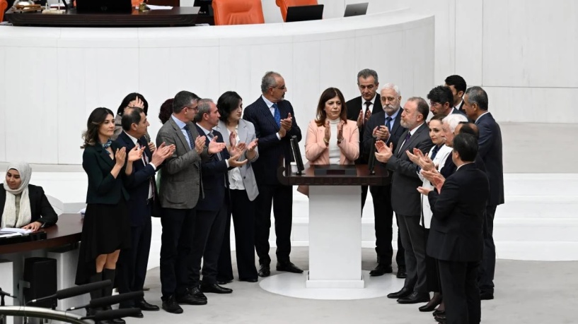 Meclis'te  “küfürcü” Celal Adın için protesto