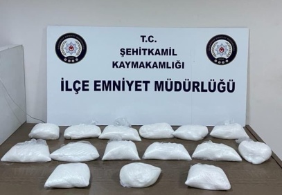 Şüpheli araçtan 15 kilo metamfetamin çıktı