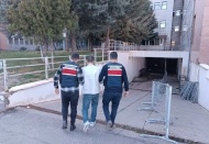 Kaçakçılık ve uyuşturucu operasyonlarında 2 kişi tutuklandı