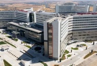 Şehir Hastanesi’nin hali pür melali: Ameliyata germek için eldiven yok