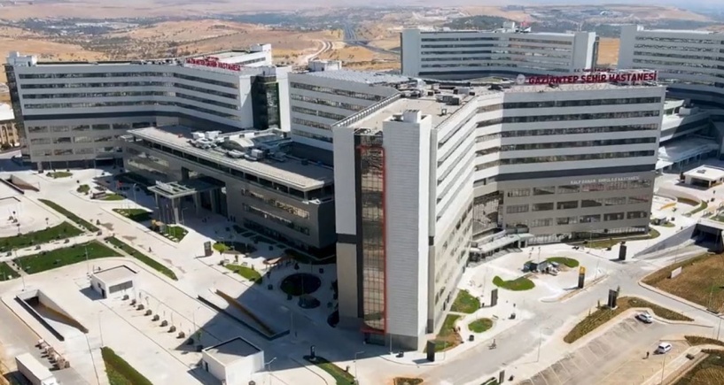 Şehir Hastanesi’nin hali pür melali: Ameliyata germek için eldiven yok