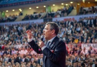 CHP Genel Başkanı Özel: "Bu iktidarın kanatları arasında bir tepişmedir"