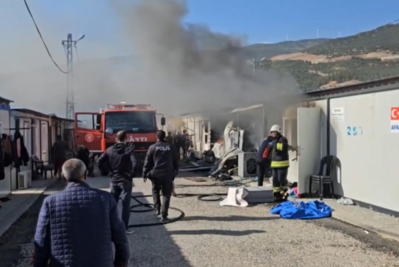 Konteyner kentte yangın çıktı