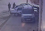 Aracını çaldılar