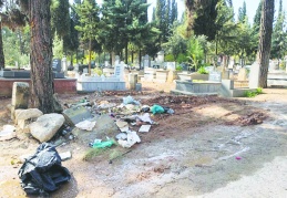 Mezarlıklar Allah’a emanet