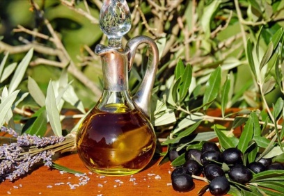 Zeytinyağı fiyatlarında rekor: 3 katı fiyatla raflara konuldu