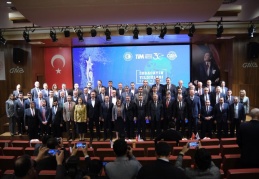 İhracatçılar ödüllendirildi