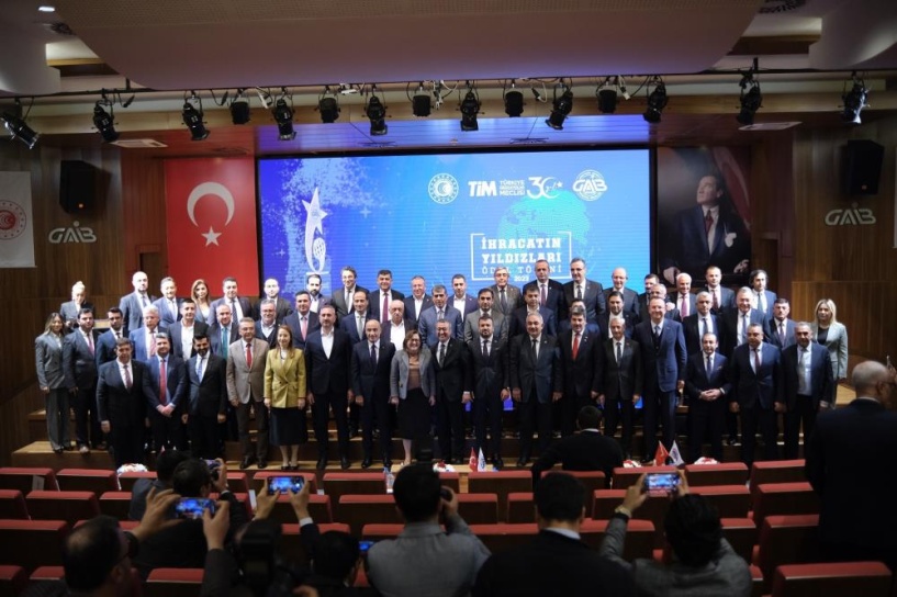 İhracatçılar ödüllendirildi