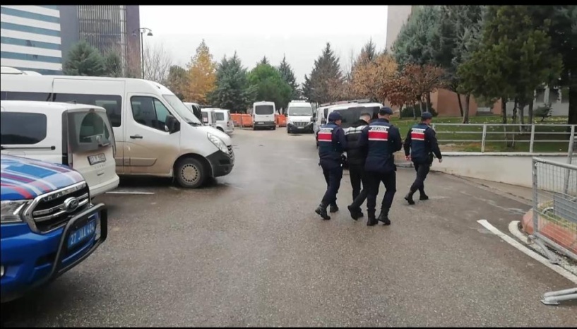 5 kişinin 80 bin lirasını dolandırdı