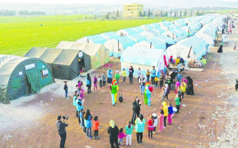 Antep'te 153 öğretmen ile 2 bin 216 öğrenci 87 konteynerde