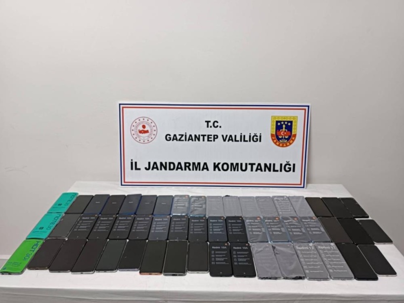 1.5 milyonluk kaçak cep telefonu ele geçirildi