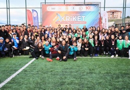 U-19 Kadınlarda Gaziantep İl Karması birincilik kupasının sahibi oldu
